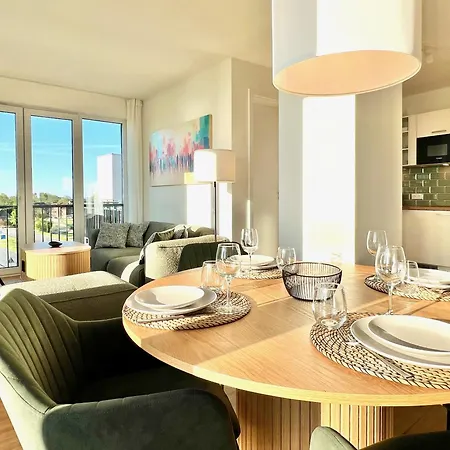 Apartment Living *